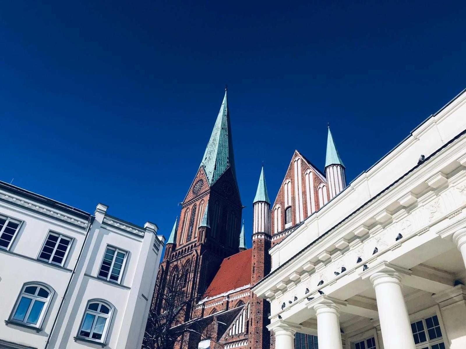 Stilvolle Ferienwohnung Am Stadthafen Schwerin Schwerin  Dış mekan fotoğraf